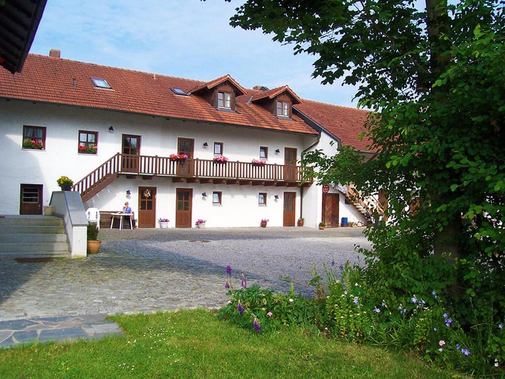 Pension Margaretenhof Bayerbach Bagian luar foto